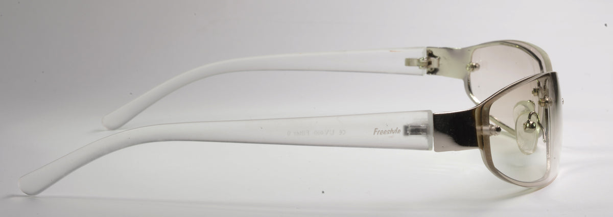 Freestyle Brille 7471-001 mit silberner Metallfront und klaren Gläsern – weitere Ansicht
