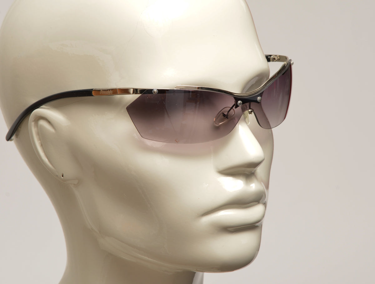 Freestyle Sonnenbrille 7466-001 mit verchromtem Rahmen, schwarzen Bügeln und grauem Verlaufsglas