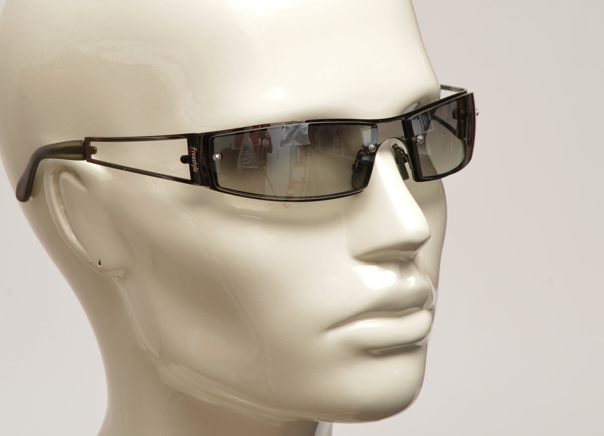 Freestyle Sport-Sonnenbrille 7463-002 mit dunkelanthrazitfarbenem Metallrahmen und dunkelgrünen Gläsern
