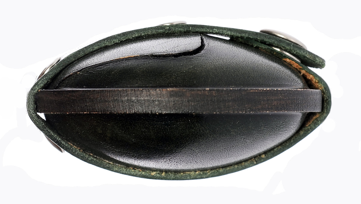 Relict Classic Olive – runde Hartlederbörse, handgefertigt