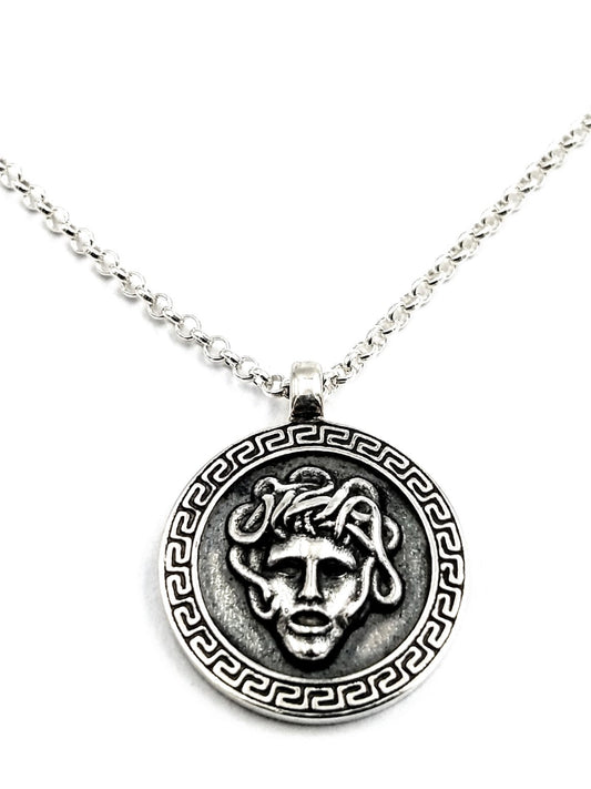 Relict Medusa Anhänger aus 925er Sterlingsilber mit Silberkette